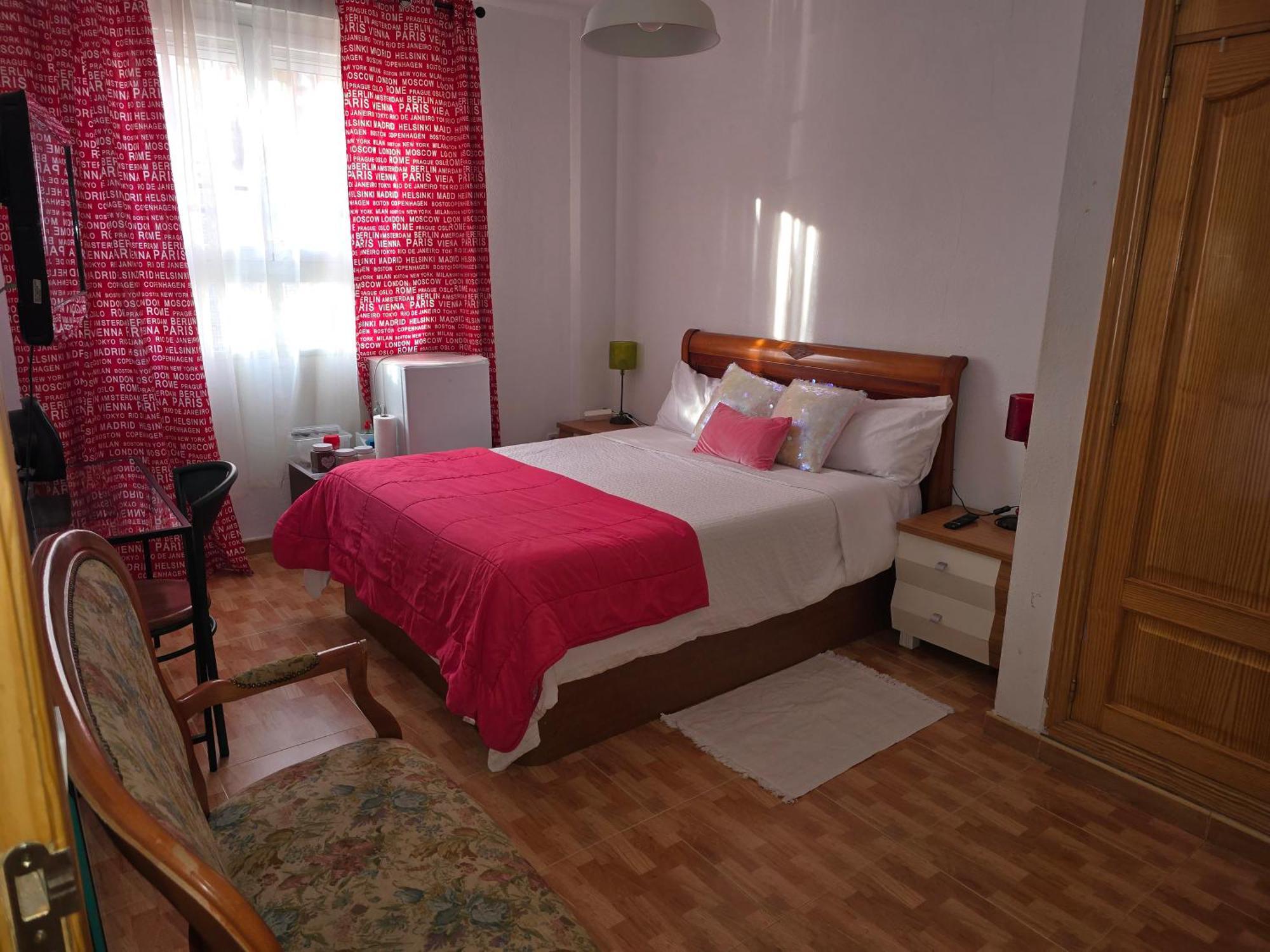 Acogedoras Habitaciones En Madrid Ngoại thất bức ảnh